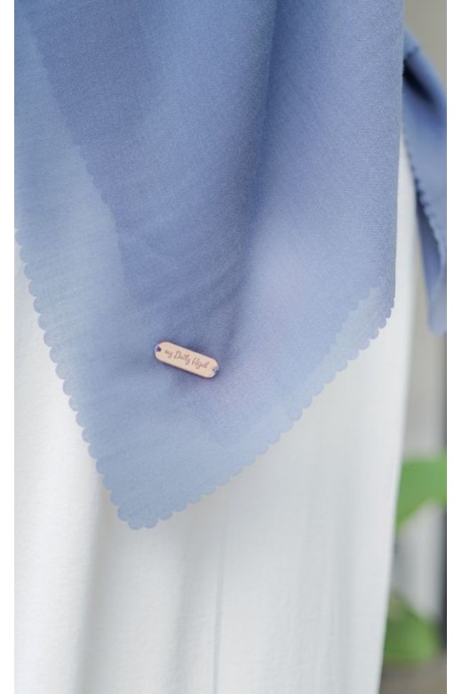 Hijab Segi 4 Voal Gucci Lasercut Denim
